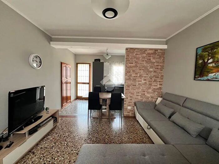 Casa trilocale in vendita in Via Roma, Orsago