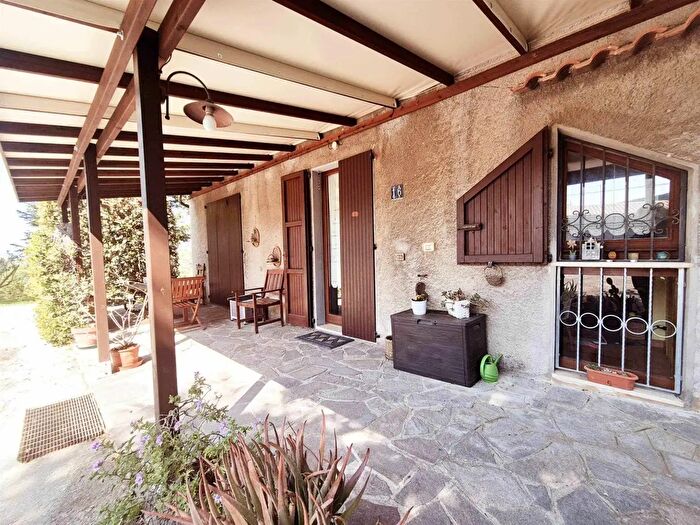 Appartamento trilocale in vendita in Camerano