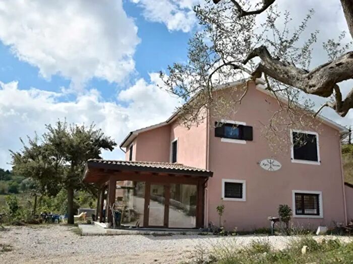 Appartamento con 6 locali in vendita in Contrada Capo Teora, Teora