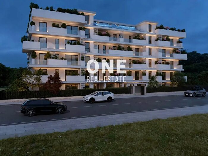 Appartamento quadrilocale in vendita in Via della Gallarana, Monza