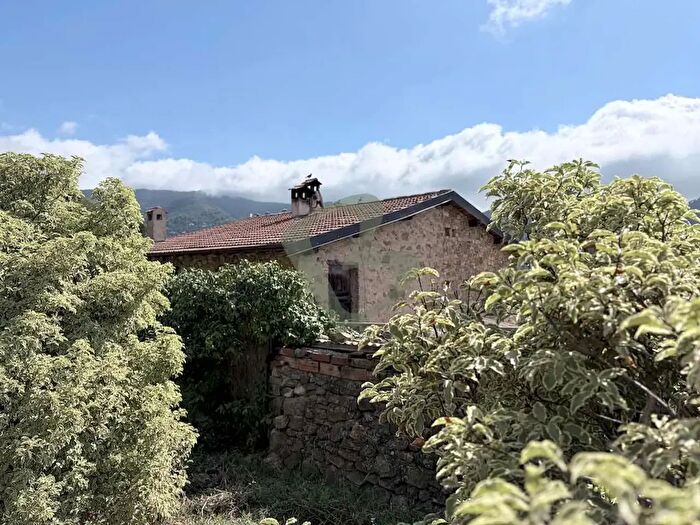 Casa quadrilocale in vendita in Strada Madonna del Carmine Snc, Vallebona