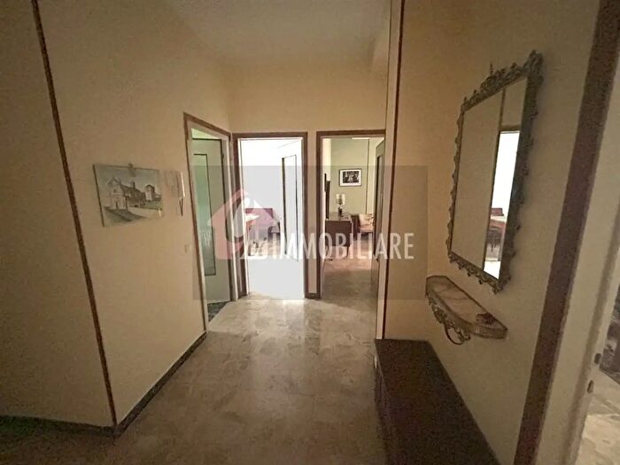 Appartamento con 6 locali in vendita in Via Aldo Formis, Casalmaggiore