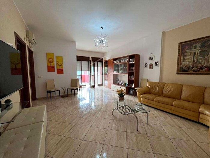 Appartamento trilocale in vendita in Via Dante Alighieri, Marsala