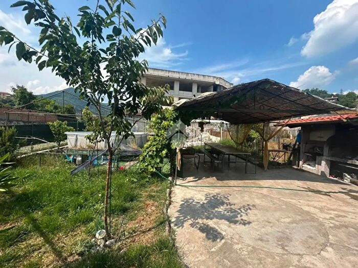 Appartamento trilocale in vendita in Via Fratelli Calvi, Villa D'Alme'