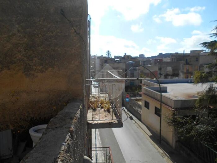 Casa con 6 locali in vendita in Castelvetrano