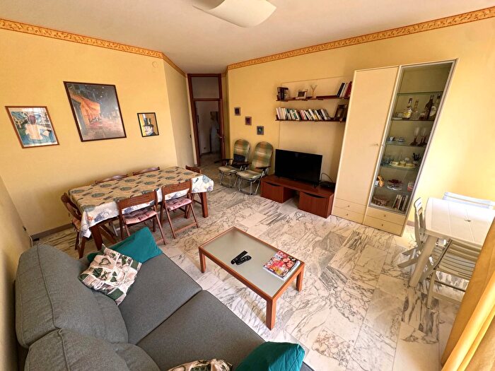 Appartamento con 6 locali in vendita in Via Nazario Sauro Snc, Porto San Giorgio