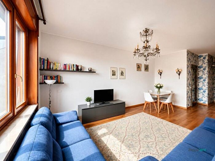 Appartamento trilocale in affitto in Via Nicola Piccinni, Buenos Aires, Milano