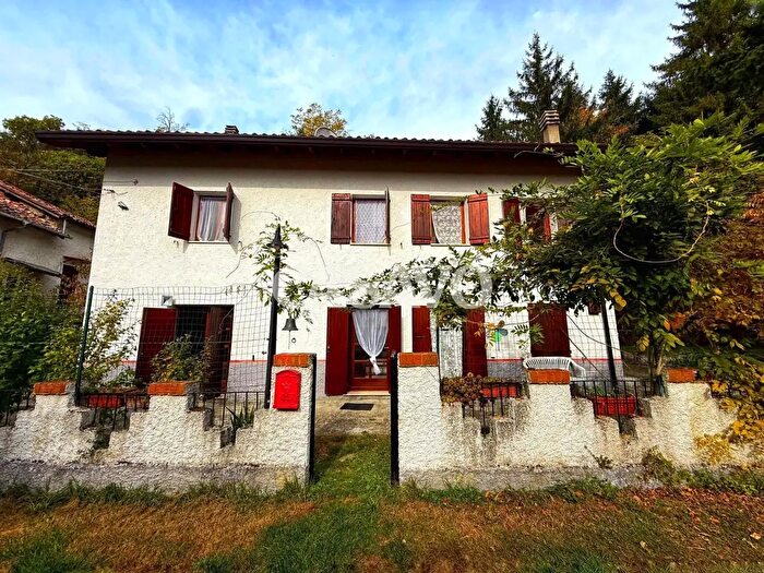 Casa con 6 locali in vendita in Via Piazze, Cremolino