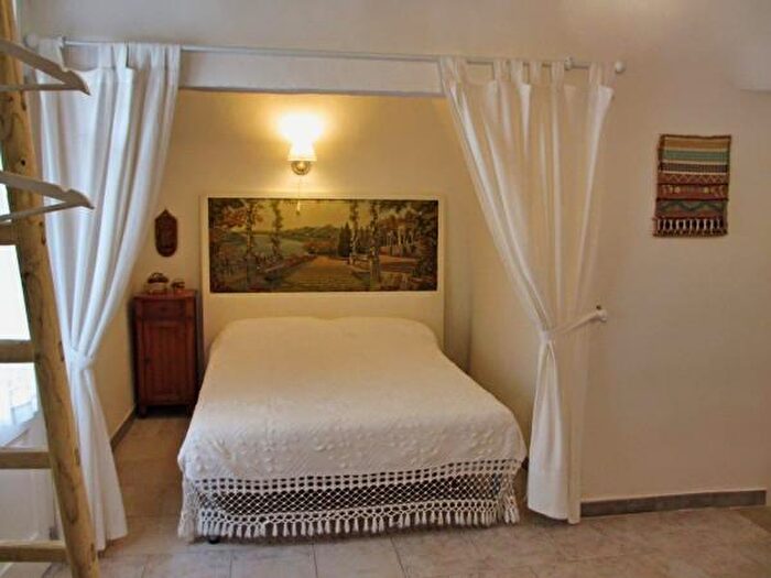 Casa trilocale in affitto in Vico Vincenzo Roppo, Alberobello