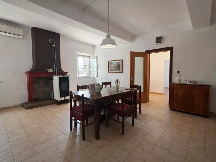 Casa quadrilocale in vendita in Via Pirani, Cento