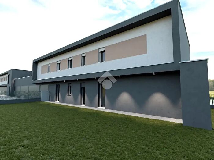 Appartamento trilocale in vendita in Via Capeleo, Stra