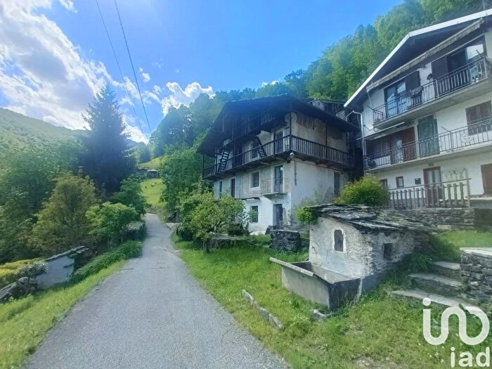 Casa con 6 locali in vendita in Via Murasse, Mezzenile