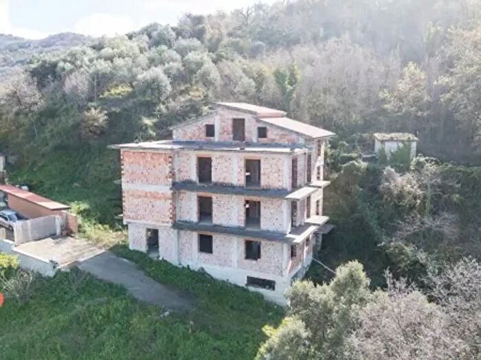 Casa con 6 locali in vendita in Via Cilento, Ogliastro Cilento