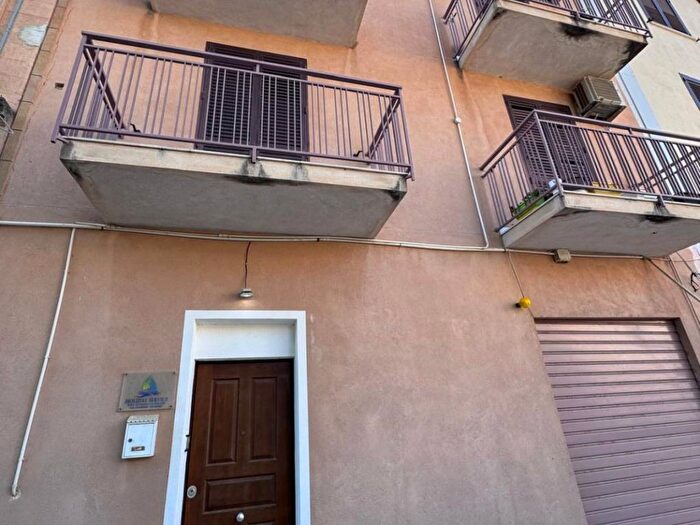 Casa quadrilocale in vendita in Via Giovanni Bovio, Centro Storico, Marsala