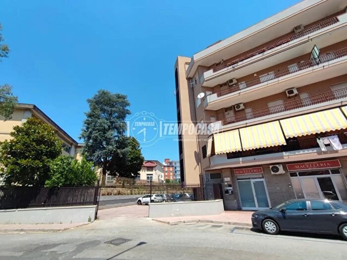 Appartamento quadrilocale in vendita in Via Alfonso d'Aragona, Aversa