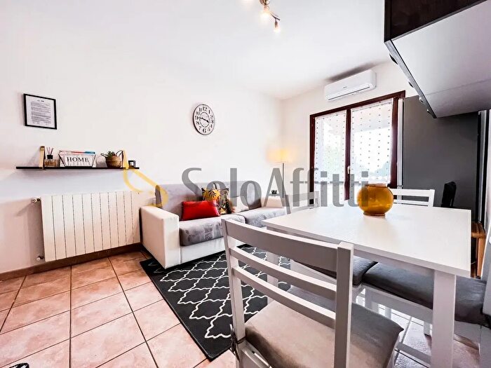 Appartamento bilocale in affitto in Via Atene, Olbia