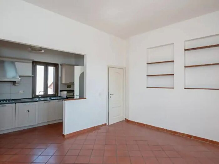 Casa con 6 locali in vendita in Via Fiorentina, Pistoia