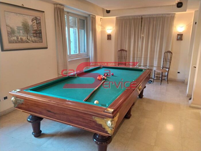 Casa con 12 locali in vendita in Montecatini Terme