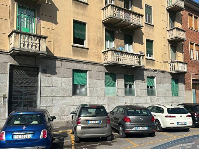 Appartamento bilocale in affitto in Via Caccialepori, San Siro, Milano