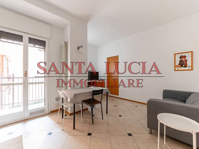 Appartamento bilocale in affitto in Via Monte Rosa, Monte Rosa Lotto, Milano