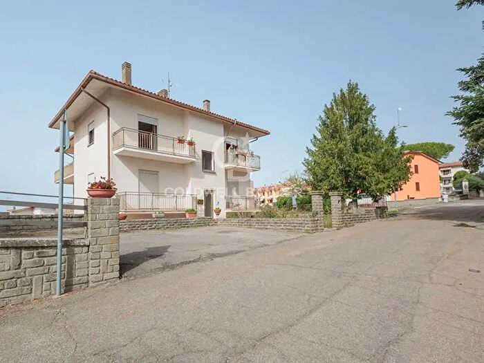 Appartamento con 5 locali in vendita in Via Giuseppe Verdi, Celleno