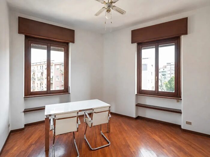 Appartamento bilocale in vendita in Viale Coni Zugna, Milano