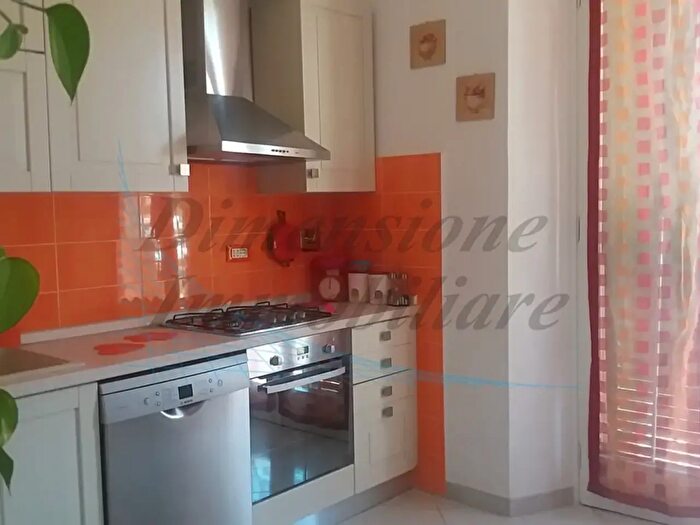 Appartamento trilocale in affitto in Via XX Giugno, Rosignano Marittimo