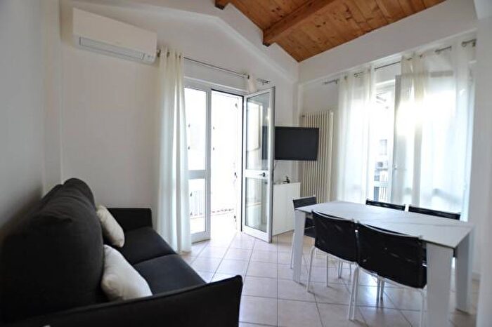 Appartamento trilocale in affitto in Viale Virgilio Marone Publio, Riccione