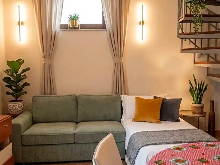 Casa bilocale in vendita in Via Dante Alighieri, Senna Lodigiana