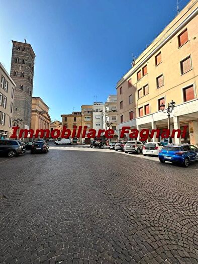 Appartamento quadrilocale in vendita in Piazza Cairoli Velletri, Velletri