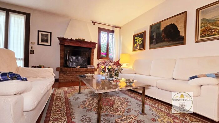 Casa con 6 locali in vendita in Via Pilastro, Este