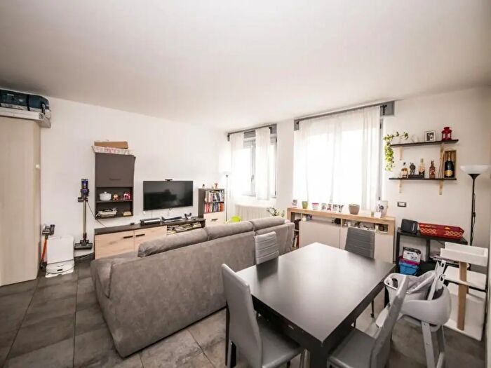 Appartamento trilocale in vendita in Via Gaetano Airaghi, Milano