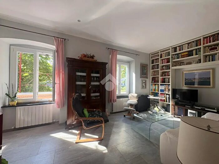 Appartamento trilocale in vendita in Corso Galliera, Genova