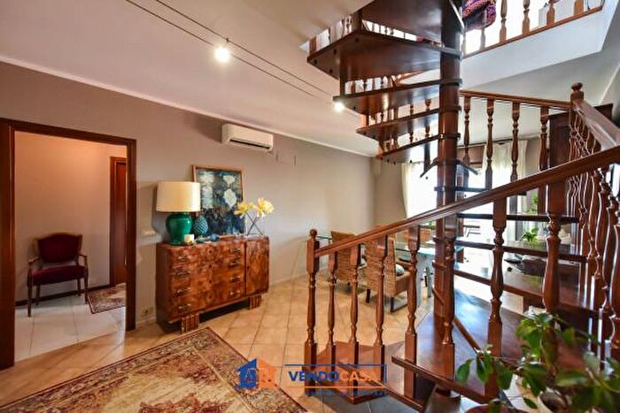 Case in Vendita e in Affitto - 3