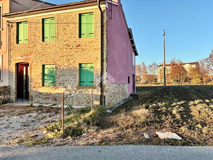 Casa monolocale in vendita in Via Busa, Nanto