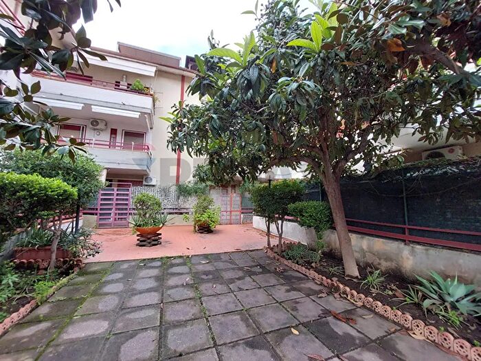 Appartamento con 5 locali in vendita in Via Ruggero Leoncavallo, Taormina