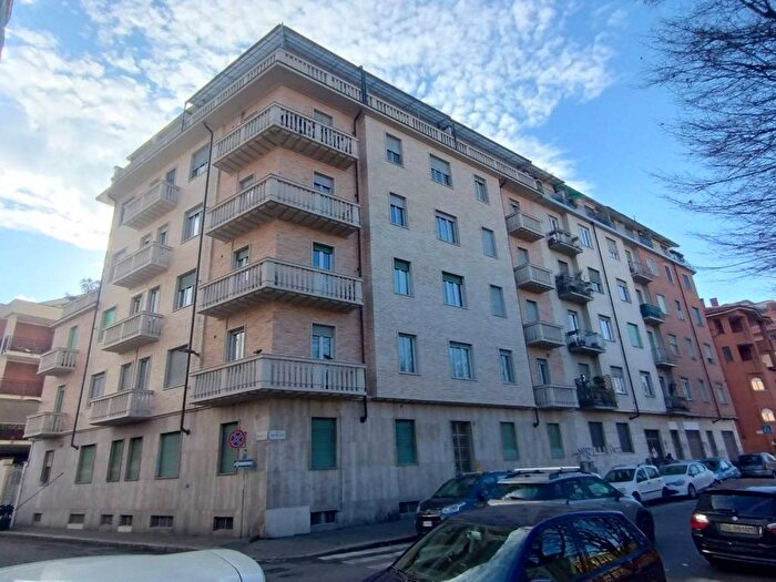 Appartamento bilocale in affitto in Via Bardonecchia, Cenisia, Torino