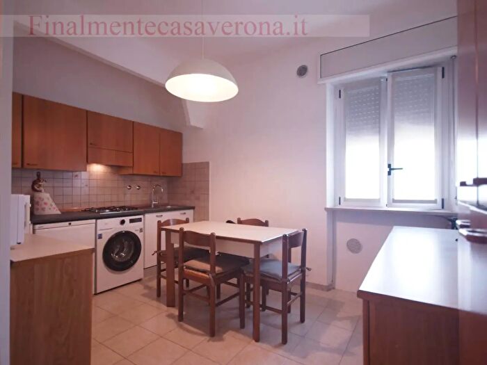 Appartamento quadrilocale in affitto in Via Zeila, Verona