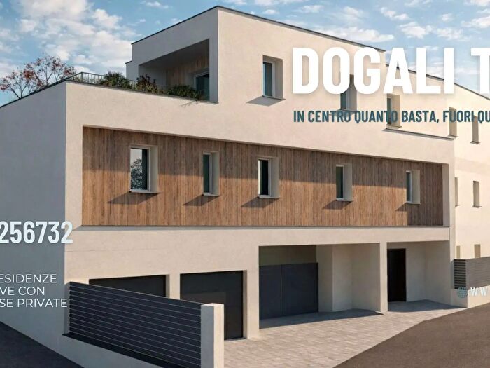 Appartamento quadrilocale in vendita in Via Dogali, Crema