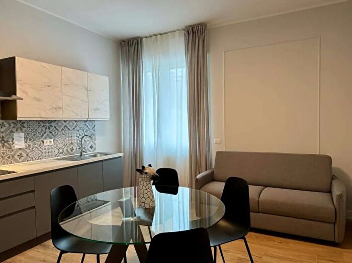 Appartamento monolocale in affitto in Via Valleggio, Como