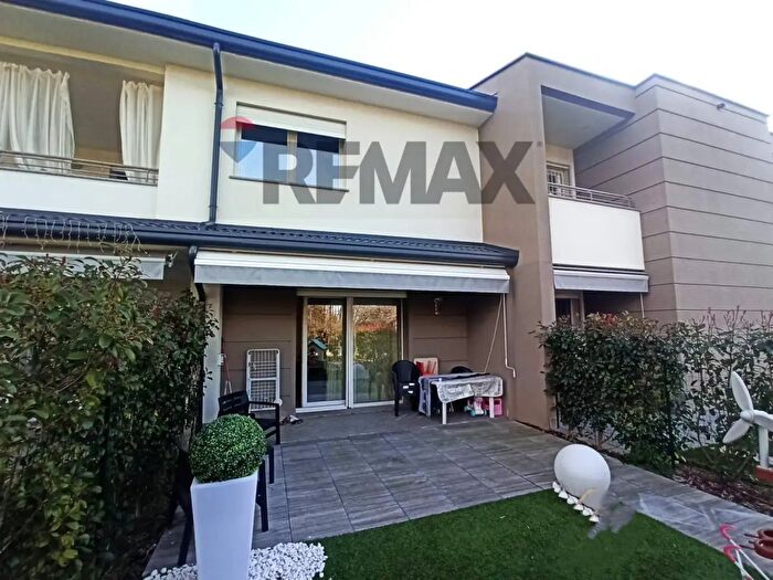 Appartamento bilocale in affitto in Via Donizzetti, Cadorago