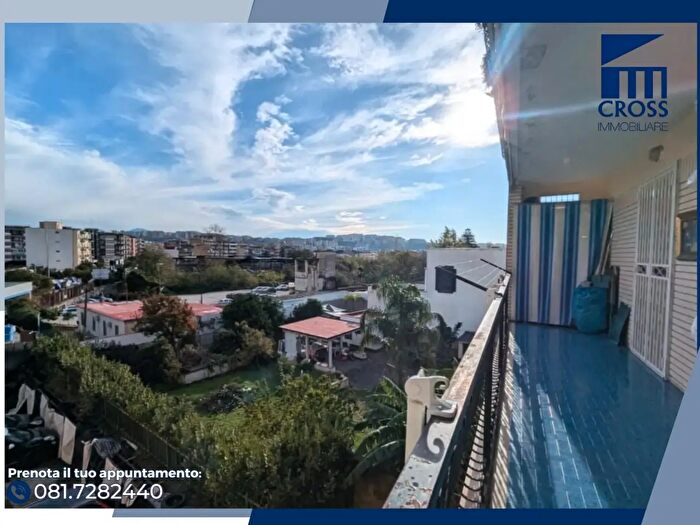 Appartamento con 5 locali in vendita in Via dellEpomeo, Napoli