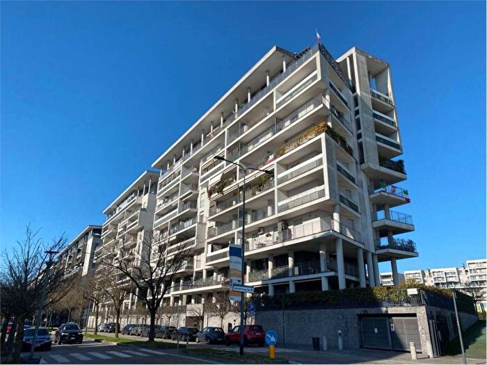 Appartamento trilocale in affitto in VIA DEL FUTURISMO, Santa Giulia, Milano