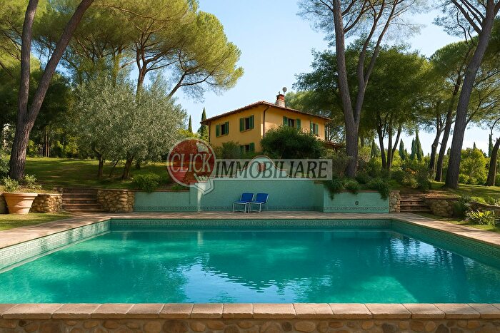 Casa con 10 locali in vendita in Barberino Di Mugello