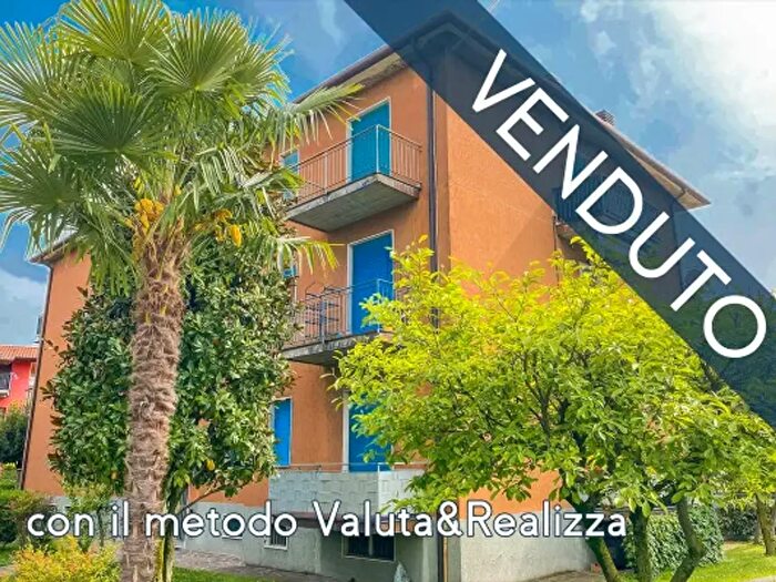 Appartamento trilocale in vendita in Via Aprile, Villa Di Serio