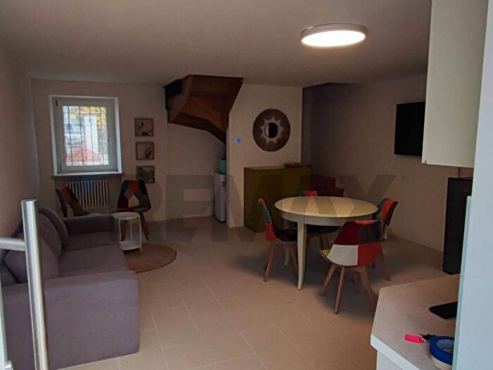 Appartamento trilocale in affitto in Oliosi, Castelnuovo del Garda