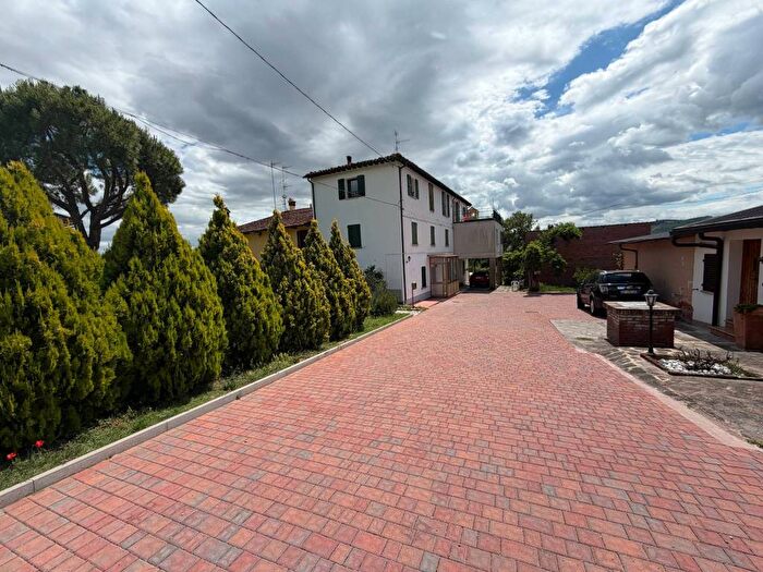 Appartamento con 5 locali in vendita in Via Lama, Ponticelli, Imola