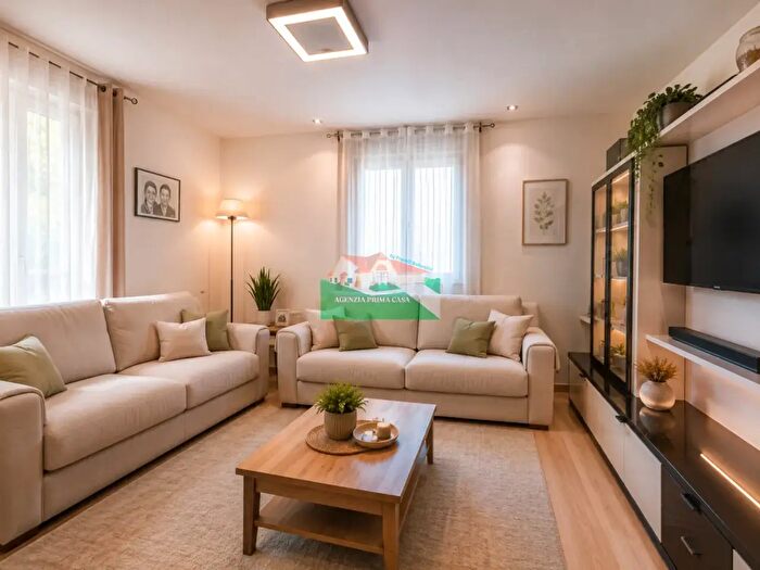 Casa con 5 locali in vendita in Via Val d'Aosta, Ravenna