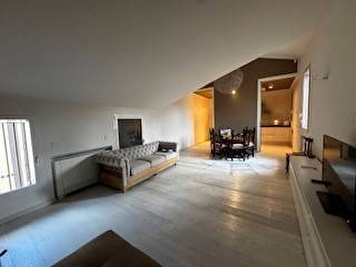 Appartamento trilocale in affitto in Piazza Giuseppe Mazzini, Centro Storico, Modena