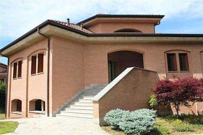 Casa con 6 locali in affitto in Via Pellico, Centro, Bernareggio